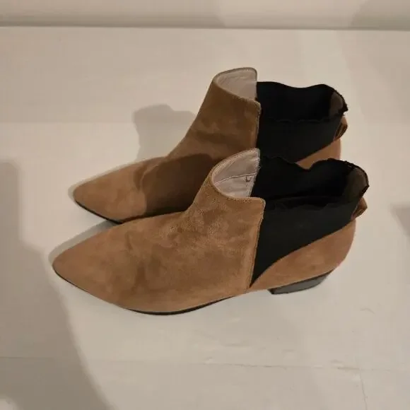 Halogen Skylar Pointy Toe Suede Booties Tan Black Slip On 8.5 - Picture 1 of 9
